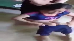 ĐỘC ĐÁO: Phụ Nữ Việt Nam Được Gỡ Thời Trang Bằng Đánh Độc, Dân Mạng Rùng Mình!